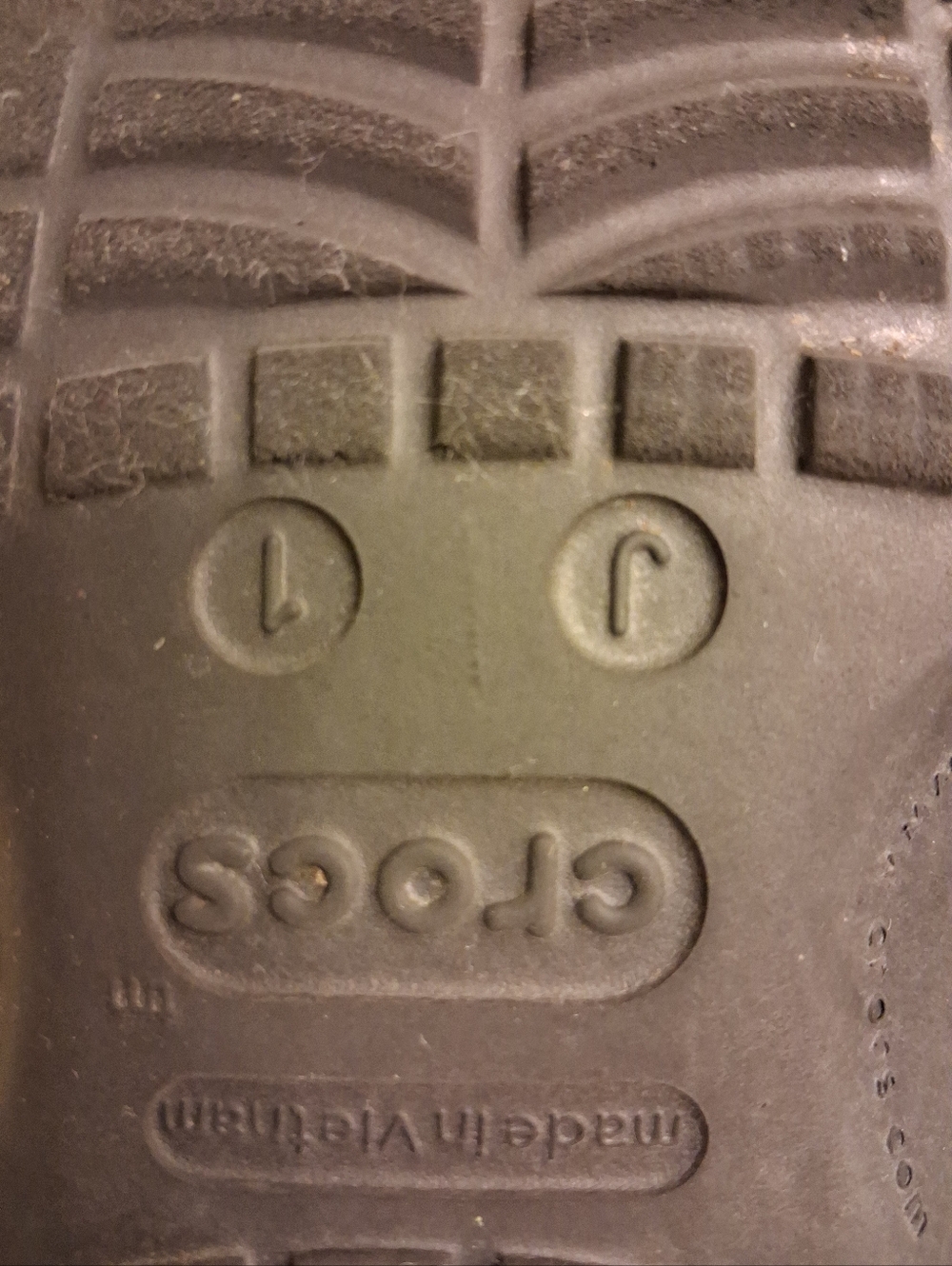 Kids Black Slip-On CROCS Clogs SizeJ1 - Picture 16 of 16